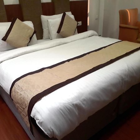 Airport Hotel Golden Bliss Near Delhi Airport Nueva Delhi Exterior foto