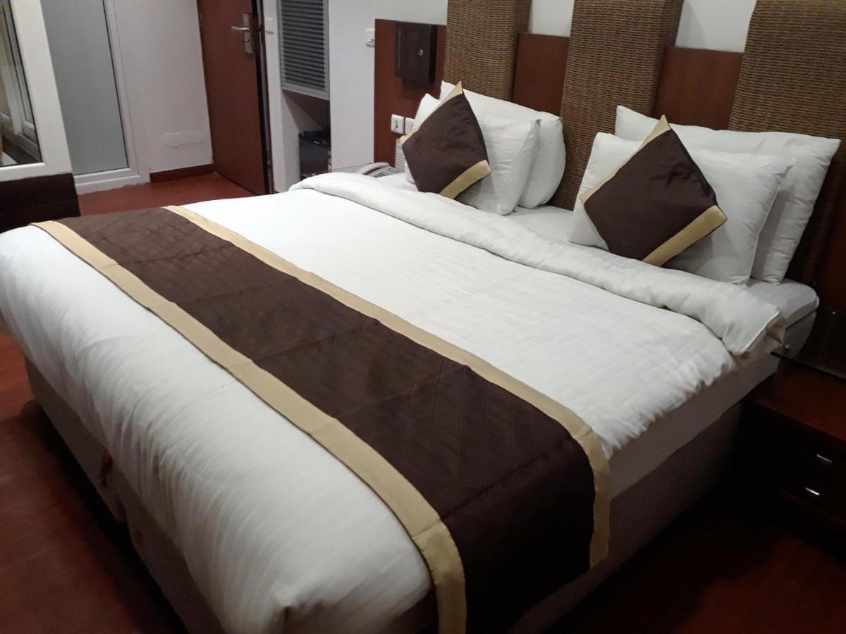 Airport Hotel Golden Bliss Near Delhi Airport Nueva Delhi Exterior foto