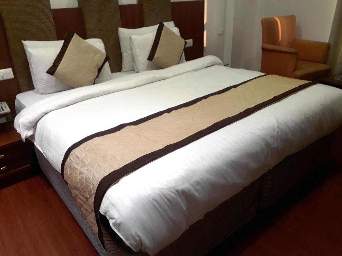 Airport Hotel Golden Bliss Near Delhi Airport Nueva Delhi Exterior foto